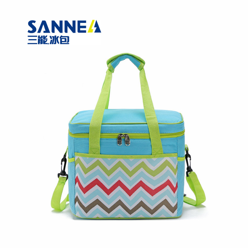 The new medium wave Oxford cloth ice bag 18L double waterproof insulation bag manufacturers wholesale color