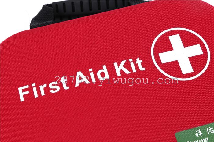 Emergency medical kit for emergency care Emergency medical kit for emergency care
