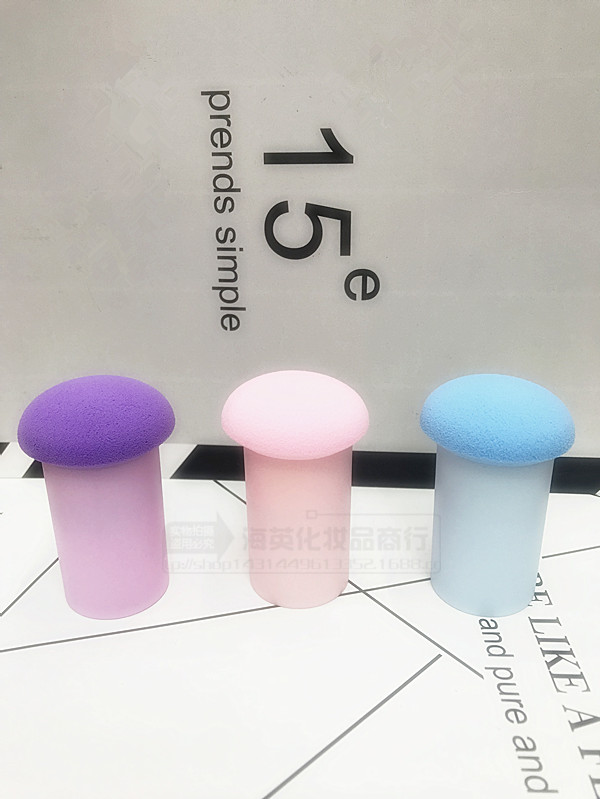 Foreign trade domestic sales of the new macaron color makeup powder puff makeup brush makeup tools easier to use Foreign trade domestic sales of the new macaron color makeup powder puff makeup brush makeup tools easier to use
