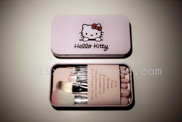 Hello Ktty Hello Kitty tin makeup brush