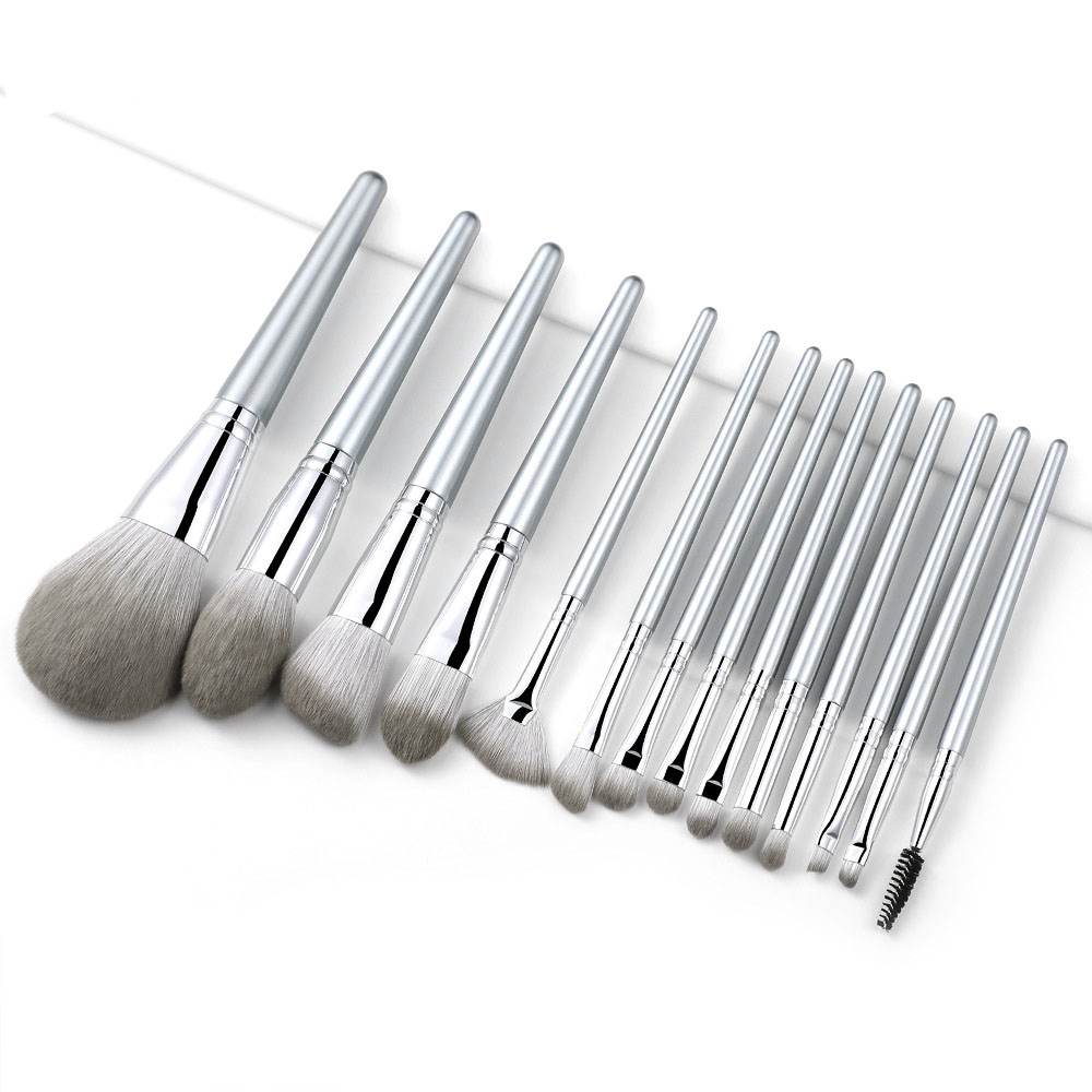 12 PCs Makeup Brush Set Full Set of Beauty Tools Powder Foundation Brush Eye Shadow Brush Wooden Handle Makeup Tools