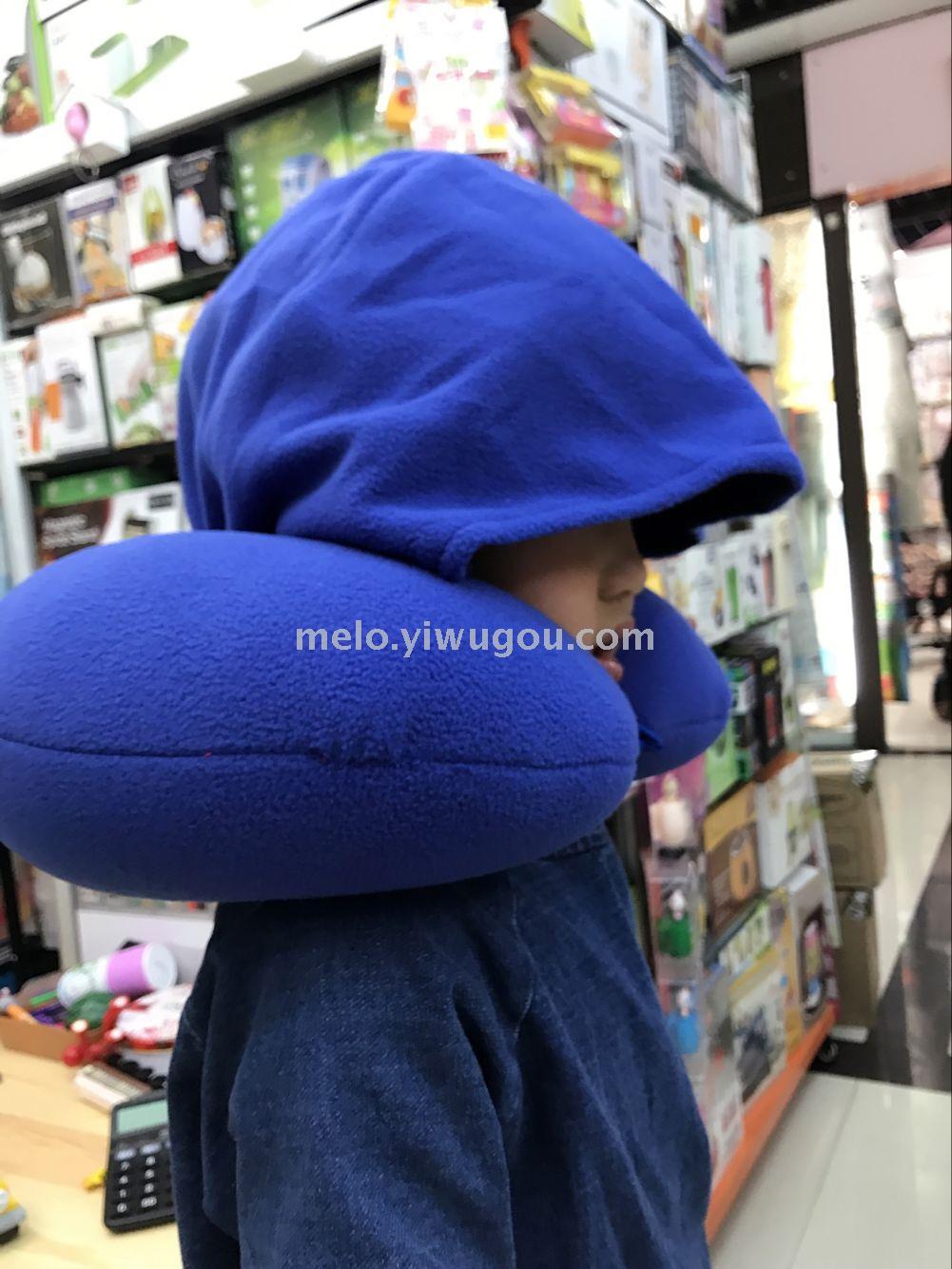 U-shaped pillow with cap (with eye patch + earplugs) U-shaped pillow with cap (with eye patch + earplugs)