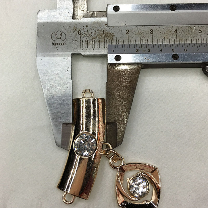 The collar button garment accessories accessories of all kinds of hardware accessories