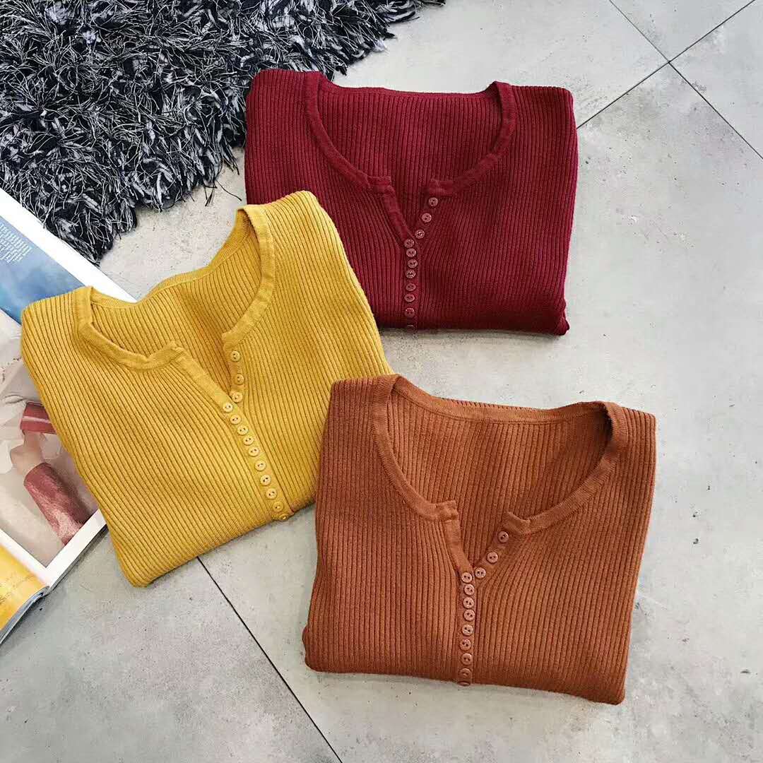 Latest row button makes a bottom unlined upper garment autumn winter knitwear eight color is sweet joker European style