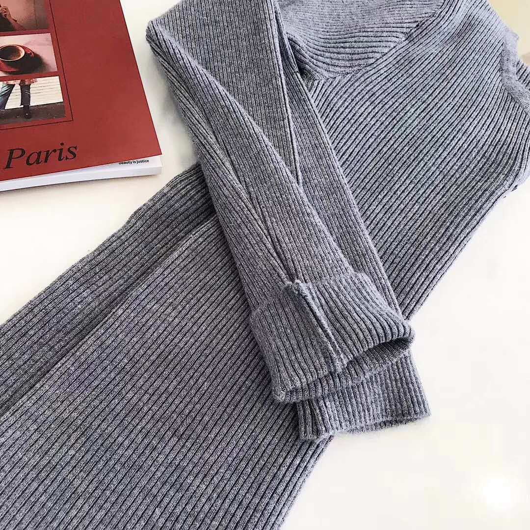 Latest row button makes a bottom unlined upper garment autumn winter knitwear eight color is sweet joker European style