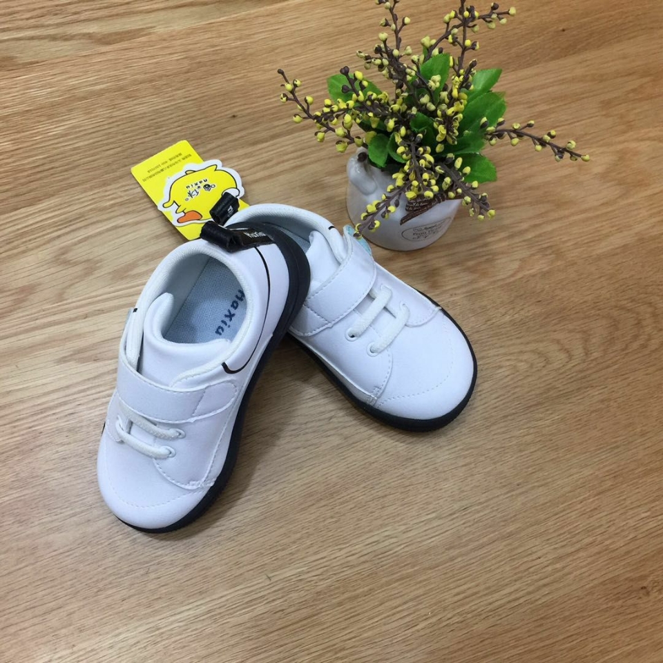 Hsu new spring and autumn men and women baby shoes anti-slip wearable light comfortable manufacturers