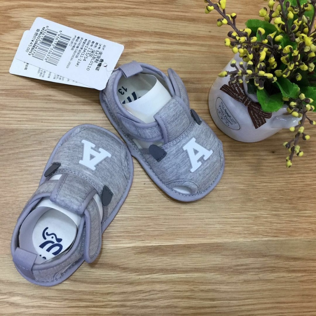 Mutra summer baby shoes for boys and girls, with soft sole and soft surface