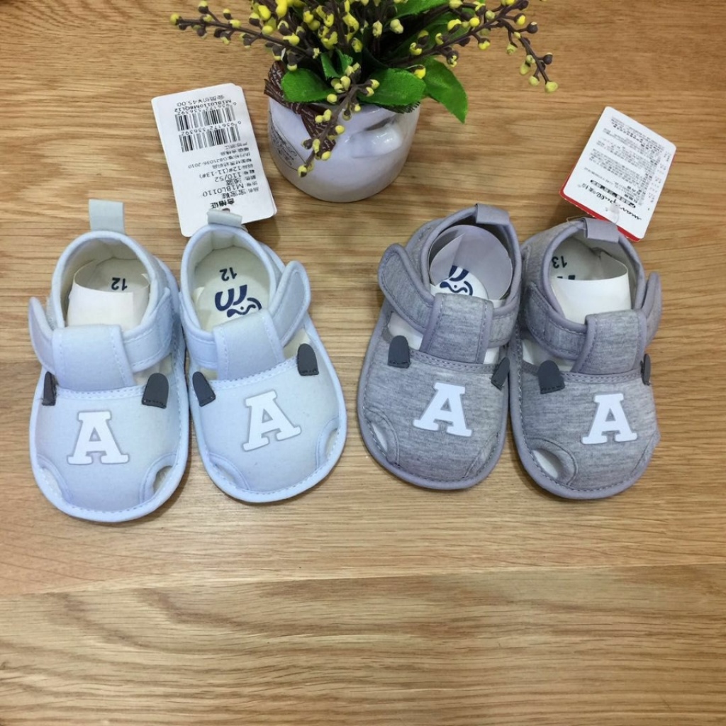 Mutra summer baby shoes for boys and girls, with soft sole and soft surface