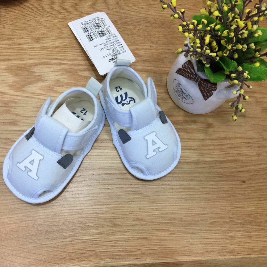 Mutra summer baby shoes for boys and girls, with soft sole and soft surface