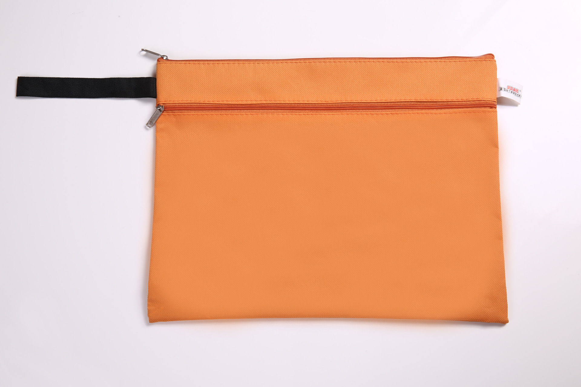 Oxford fabric double zippered SEC bag with folder in hand Oxford fabric double zippered SEC bag with folder in hand