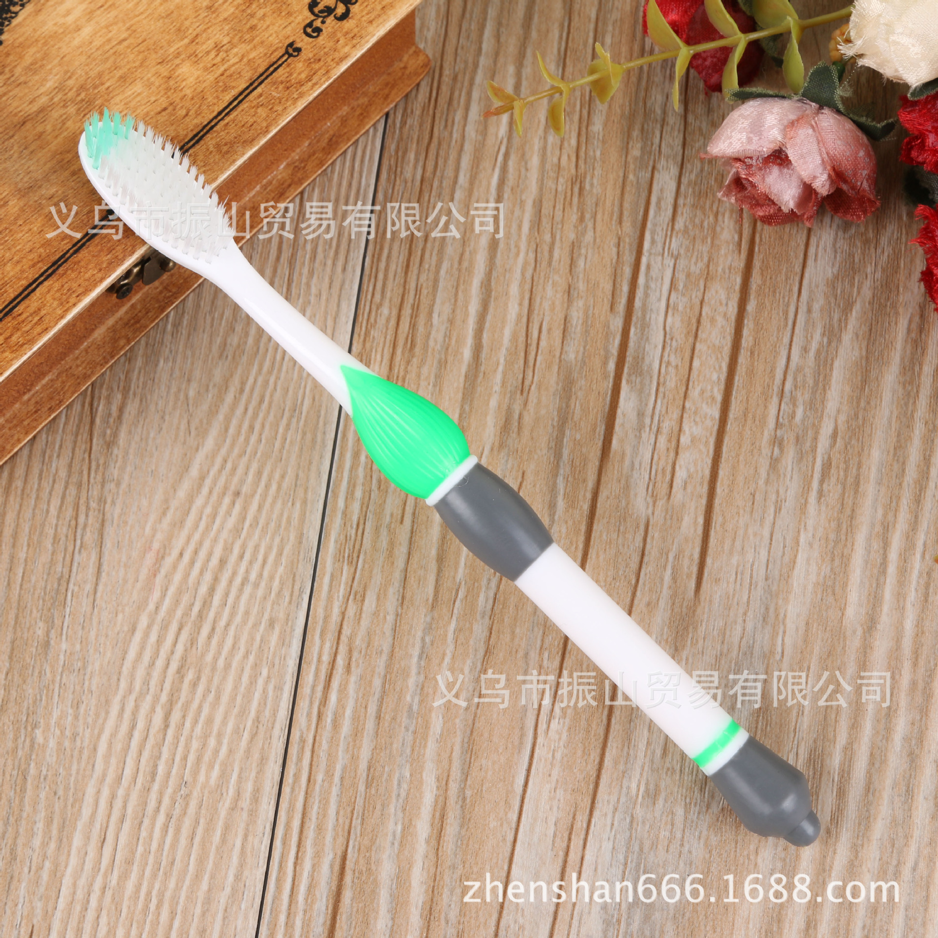 6617 Cool Writing Brush Type Super Dense Pioneer Soft-Bristle Toothbrush