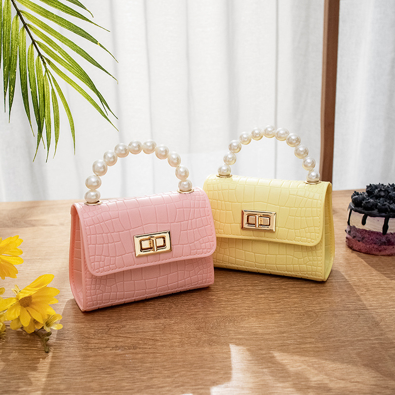Women&#039;s Bag 2021 New Mini Crocodile Pattern Lock Pearl Handle Gel Bag Fresh Lipstick Pack Foreign Trade