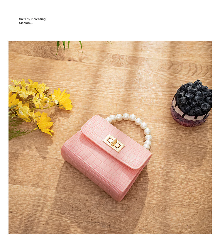 Women's Bag 2021 New Mini Crocodile Pattern Lock Pearl Handle Gel Bag Fresh Lipstick Pack Foreign Trade