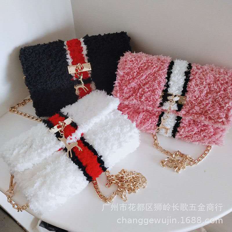 Hardware Lock Hyuna Same Style DIY Luggage Preparation Decoration Material Package Deer Pendant Hardware Accessories Hardware Lock Hyuna Same Style DIY Luggage Preparation Decoration Material Package Deer Pendant Hardware Accessories