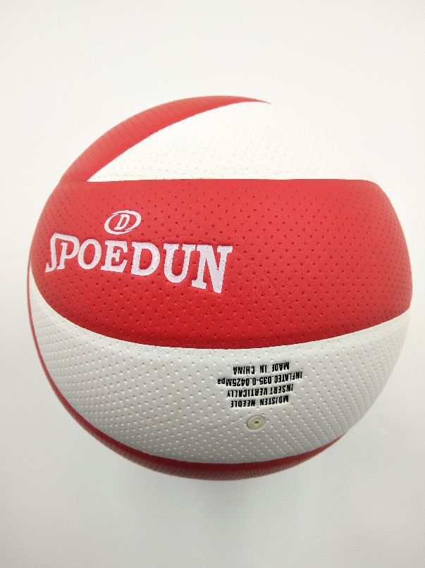 No. 5 machine is pasted with high-grade 8 pieces of perforated ultrafine volleyball in 2~3 colors No. 5 machine is pasted with high-grade 8 pieces of perforated ultrafine volleyball in 2~3 colors