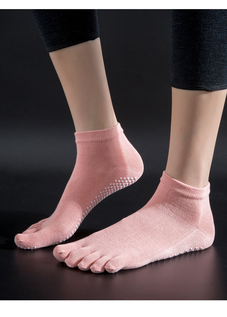 Fitness Anti-Slip Yoga Socks Women's Pilates Summer Trampoline Aerial Professional Thin Five-Finger Yoga Socks Socks Fitness Anti-Slip Yoga Socks Women's Pilates Summer Trampoline Aerial Professional Thin Five-Finger Yoga Socks Socks
