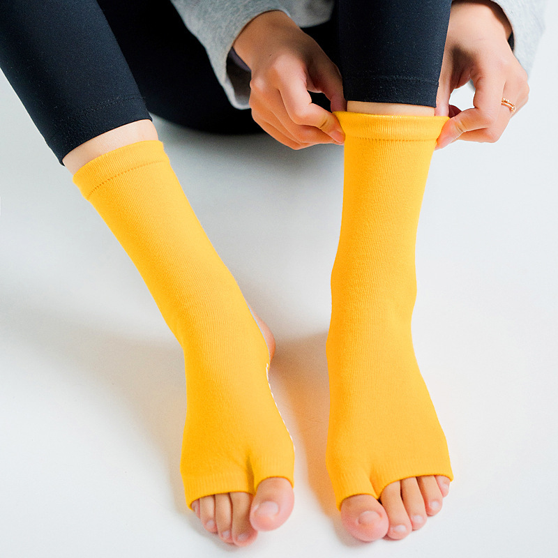Four Seasons Mid-Calf Length Taekwondo Half Finger Finger Yoga Socks Female Five Finger Pilates Yoga Stockings for Dancing Trampoline Socks