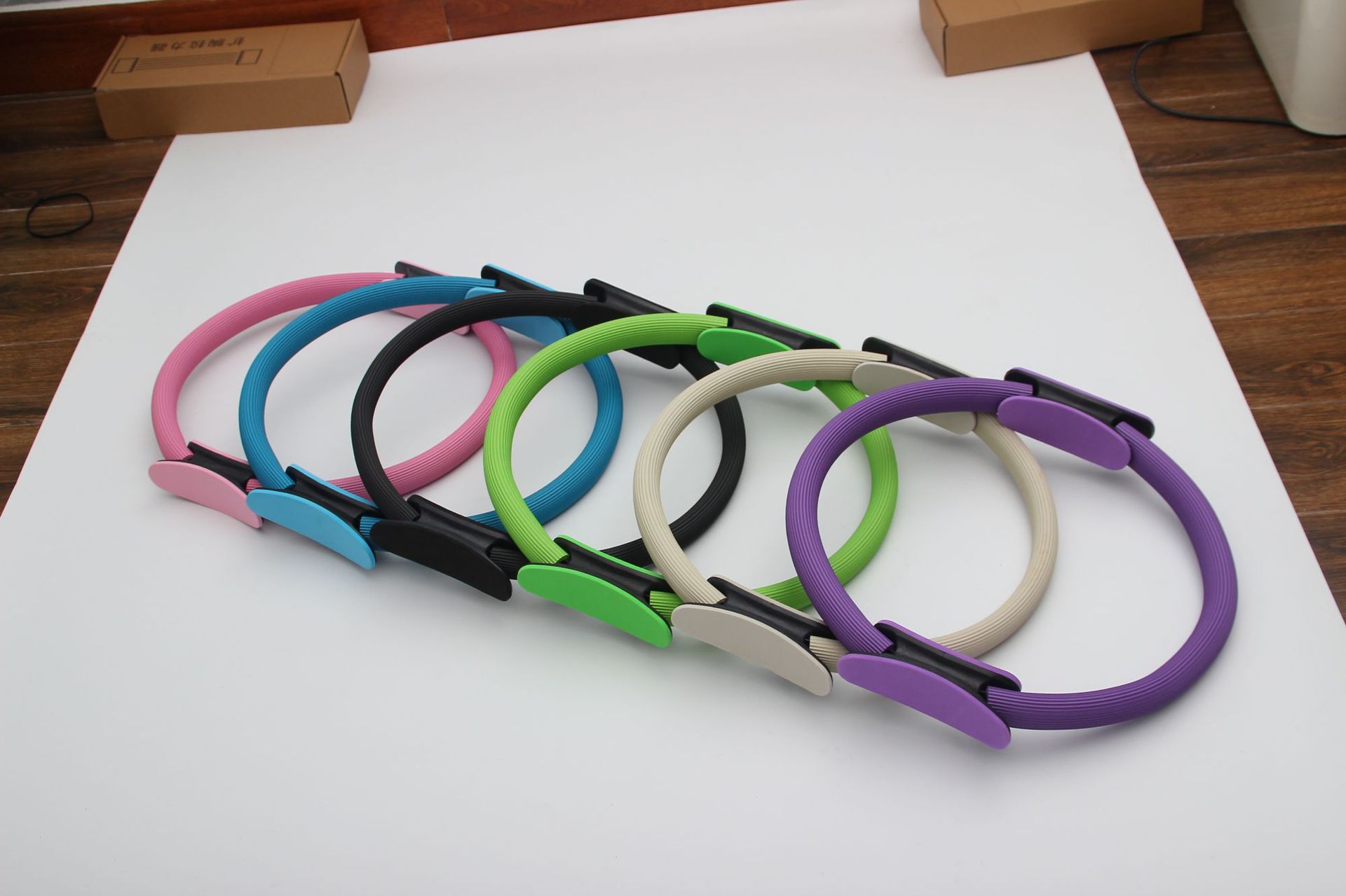 Amazon E-Commerce Hot Sale Yoga Breast Beauty Pelvic Floor Muscle Repair Training Ring Fitness Equipment Pilates Roller