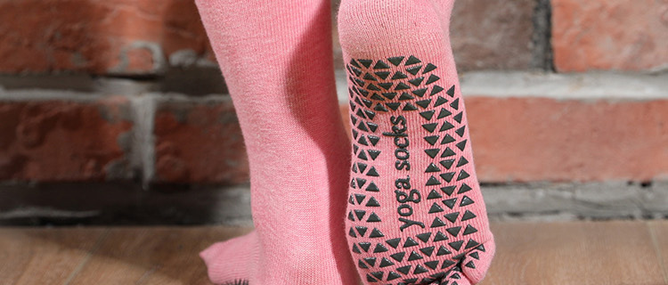 Long Tube Yoga Socks Toe Socks Pilates Non-Slip Socks Split Toe over the Knee Mid Tube Silicone Sports Fitness Summer Delivery