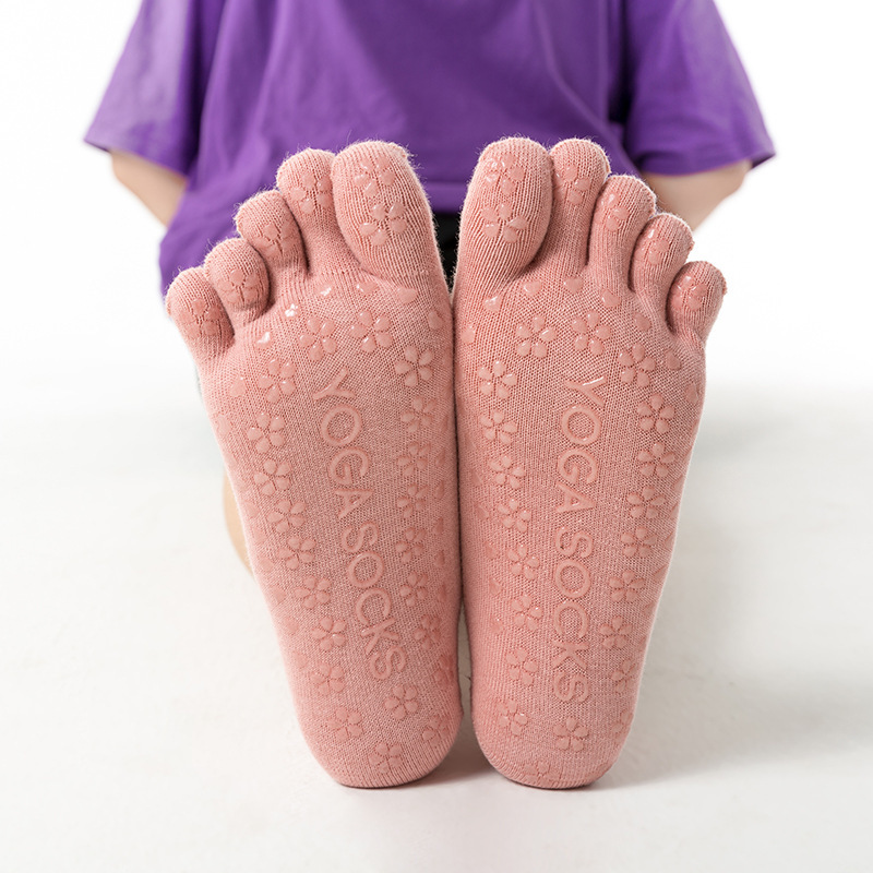 Yoga Socks Silicone Non-Slip Finger Socks Professional Female Trampoline Sports Fitness Pilates Beginner Yoga Socks Female