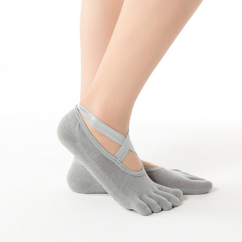 Yoga Socks Silicone Non-Slip Finger Socks Professional Female Trampoline Sports Fitness Pilates Beginner Yoga Socks Female