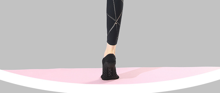 Autumn and Winter New Pilates Socks Yoga Socks Toe Socks Non-Slip Socks Professional Sports All-Inclusive Backless Multi-Strap Autumn and Winter New Pilates Socks Yoga Socks Toe Socks Non-Slip Socks Professional Sports All-Inclusive Backless Multi-Strap