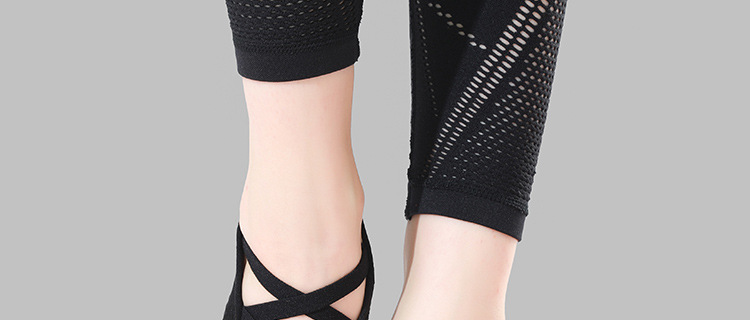 Autumn and Winter New Pilates Socks Yoga Socks Toe Socks Non-Slip Socks Professional Sports All-Inclusive Backless Multi-Strap Autumn and Winter New Pilates Socks Yoga Socks Toe Socks Non-Slip Socks Professional Sports All-Inclusive Backless Multi-Strap