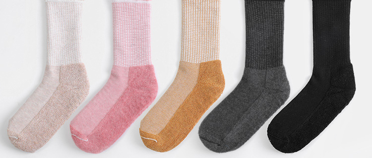 New Autumn and Winter Long Tube Yoga Socks Long Pilates Socks All-Inclusive Women's Terry Fleece Thickened Offset Printing Sequins