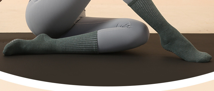 New Autumn and Winter Long Tube Yoga Socks Long Pilates Socks All-Inclusive Women's Terry Fleece Thickened Offset Printing Sequins