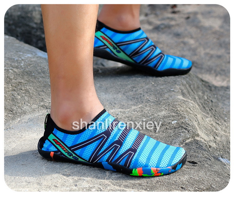 Outdoor Shoes Wading Shoes Sports Beach Shoes Upstream Shoes Diving Non-Slip Swimming Shoes Treadmill Shoes Barefoot Skin-Friendly Shoes