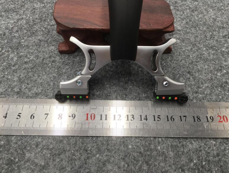 New fast pressure slingshot after the dragon feel wang flat skin slingshot precise light fast pressure slingshot New fast pressure slingshot after the dragon feel wang flat skin slingshot precise light fast pressure slingshot