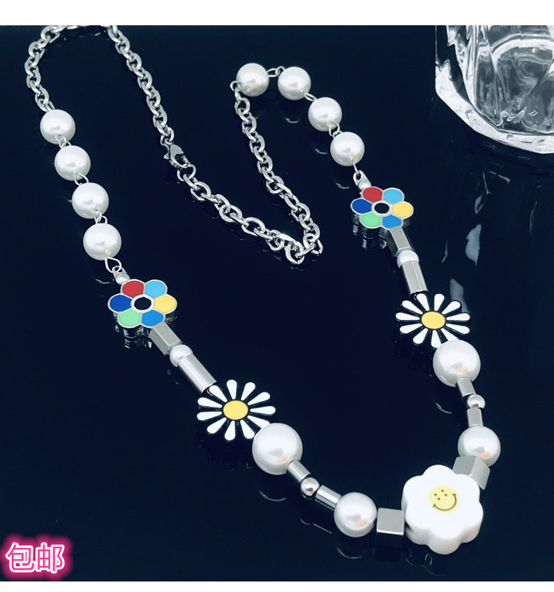 National Fashion Hip Hop Style Duan Yien Same Style Smiley Face Daisy Anti-war SUNFLOWER Pearl Necklace Men's and Women's Necklaces Accessories
