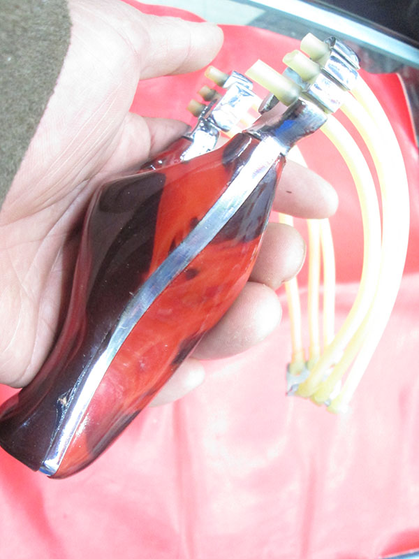 Wholesale and retail high-end outdoor shooting toy three card and sports slingshot Wholesale and retail high-end outdoor shooting toy three card and sports slingshot