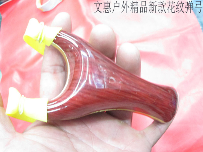 Wholesale and retail high-end outdoor athletics slingshot shooting toy wood Wholesale and retail high-end outdoor athletics slingshot shooting toy wood