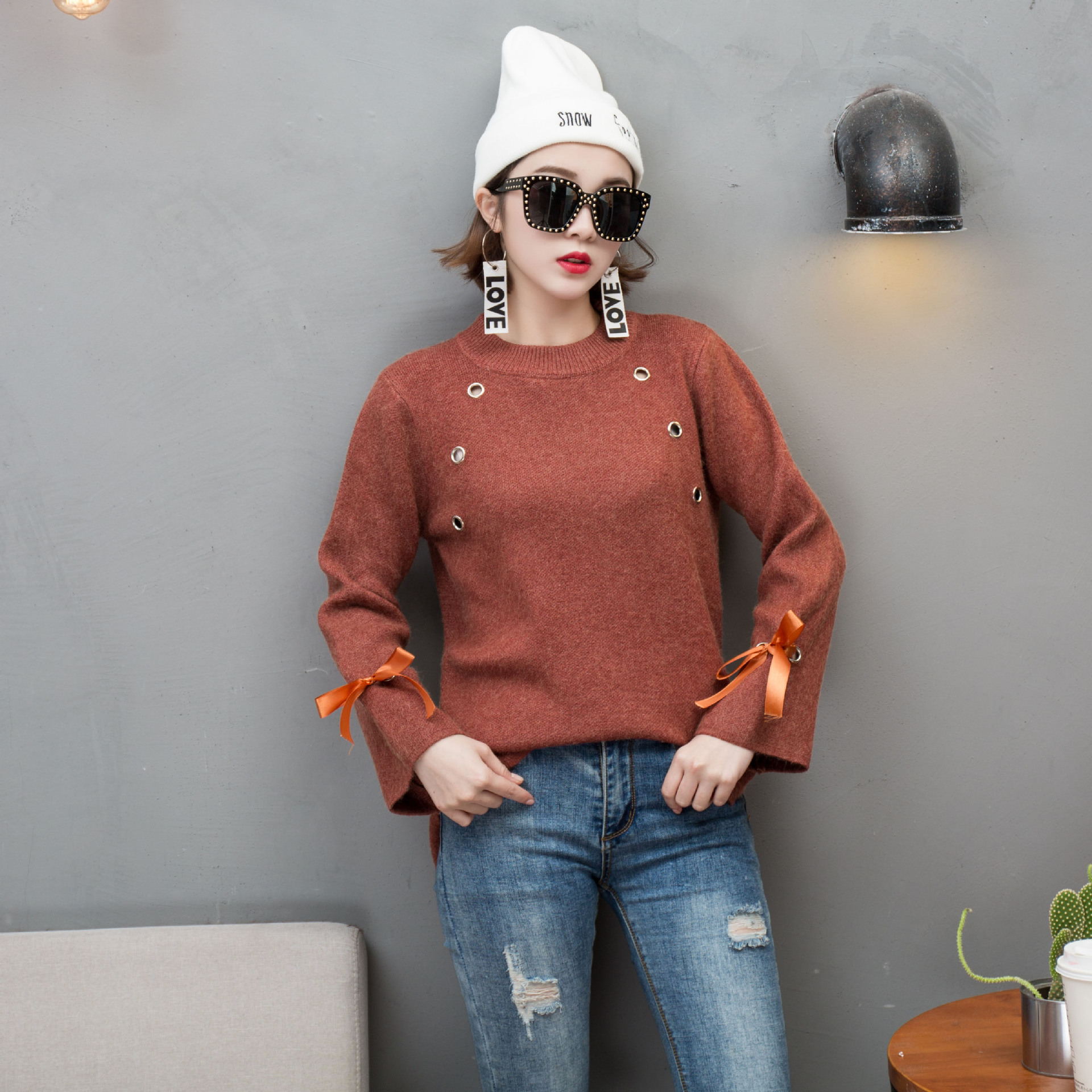 Han edition qiu dong new round knit sweater female punches lace-up cuff loose bottom unlined upper garment Han edition qiu dong new round knit sweater female punches lace-up cuff loose bottom unlined upper garment