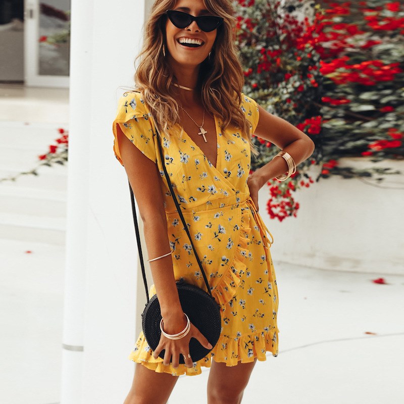 Aliexpress Amazon Hot Style deep V neck flappy cuff lace Ladies Summer floral dresses in stock