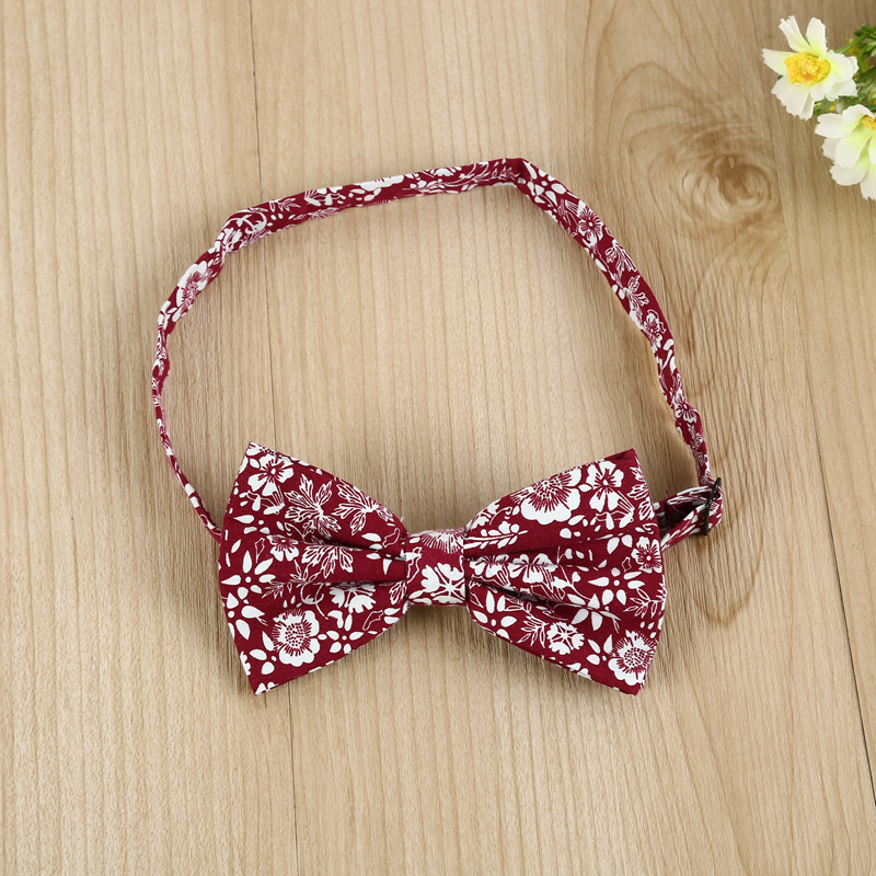 Factory Direct Sales Exquisite Fashion Bow Tie Square Towel Cuff Gift Box Three-Piece Set