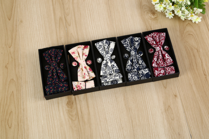 Factory Direct Sales Exquisite Fashion Bow Tie Square Towel Cuff Gift Box Three-Piece Set Factory Direct Sales Exquisite Fashion Bow Tie Square Towel Cuff Gift Box Three-Piece Set