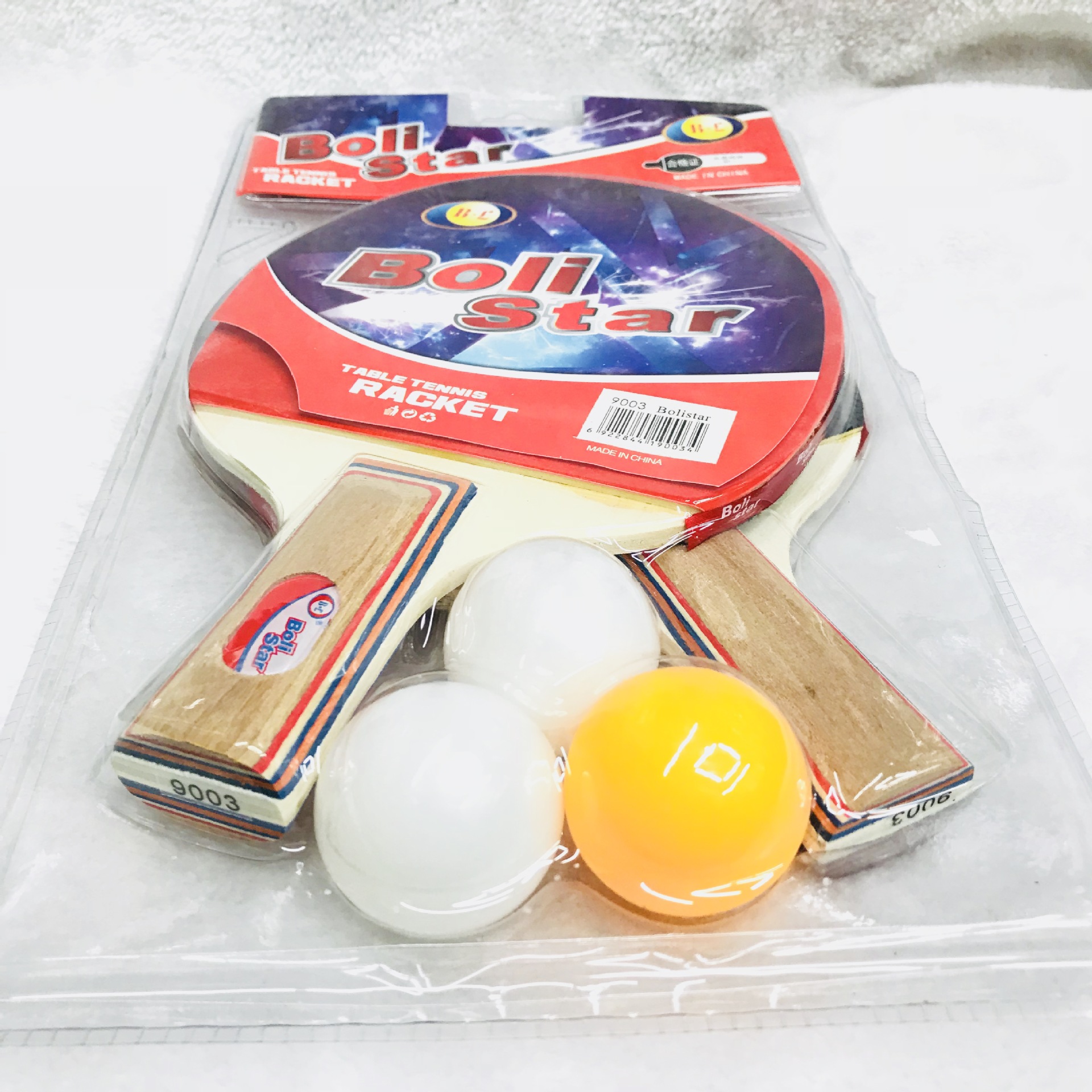 The factory direct sale of the prince of the prince's table tennis 9003 color handle is the two - shot three ball of The factory direct sale of the prince of the prince's table tennis 9003 color handle is the two - shot three ball of