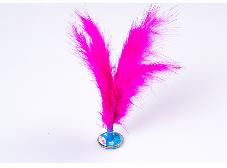 Wholesale Small Turkey Feather Shuttlecock a Box of 20 Wholesale Small Turkey Feather Shuttlecock a Box of 20