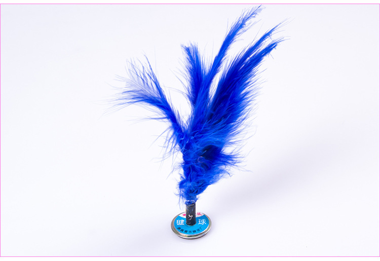 Wholesale Small Turkey Feather Shuttlecock a Box of 20 Wholesale Small Turkey Feather Shuttlecock a Box of 20
