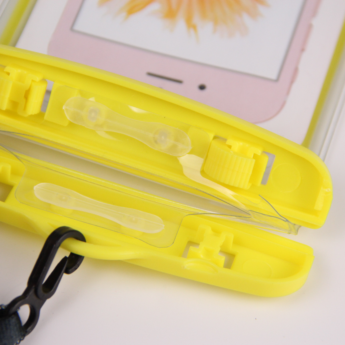Luminous Outdoor Sports Waterproof Bag Beach Swimming Cellphone Waterproof Cover Luminous Waterproof Bag Luminous Outdoor Sports Waterproof Bag Beach Swimming Cellphone Waterproof Cover Luminous Waterproof Bag