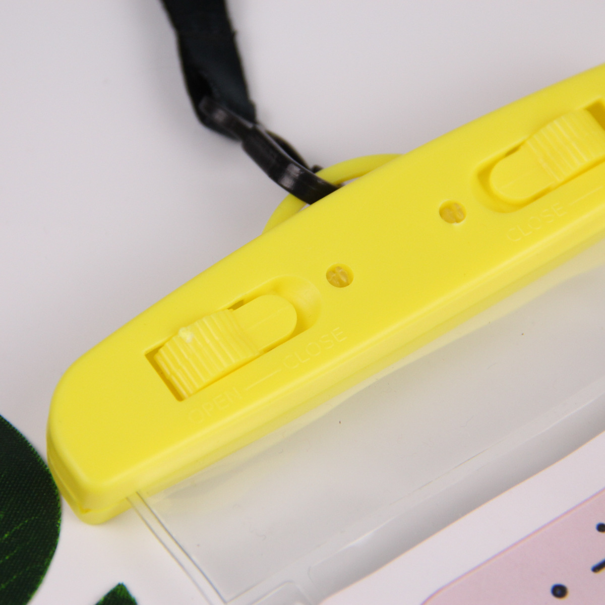 Luminous Outdoor Sports Waterproof Bag Beach Swimming Cellphone Waterproof Cover Luminous Waterproof Bag Luminous Outdoor Sports Waterproof Bag Beach Swimming Cellphone Waterproof Cover Luminous Waterproof Bag