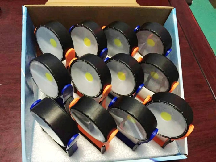 Round COB Work Light 360 ° Rotary Magnet Camping Light Tool Light 3AAA Battery Round COB Work Light 360 ° Rotary Magnet Camping Light Tool Light 3AAA Battery
