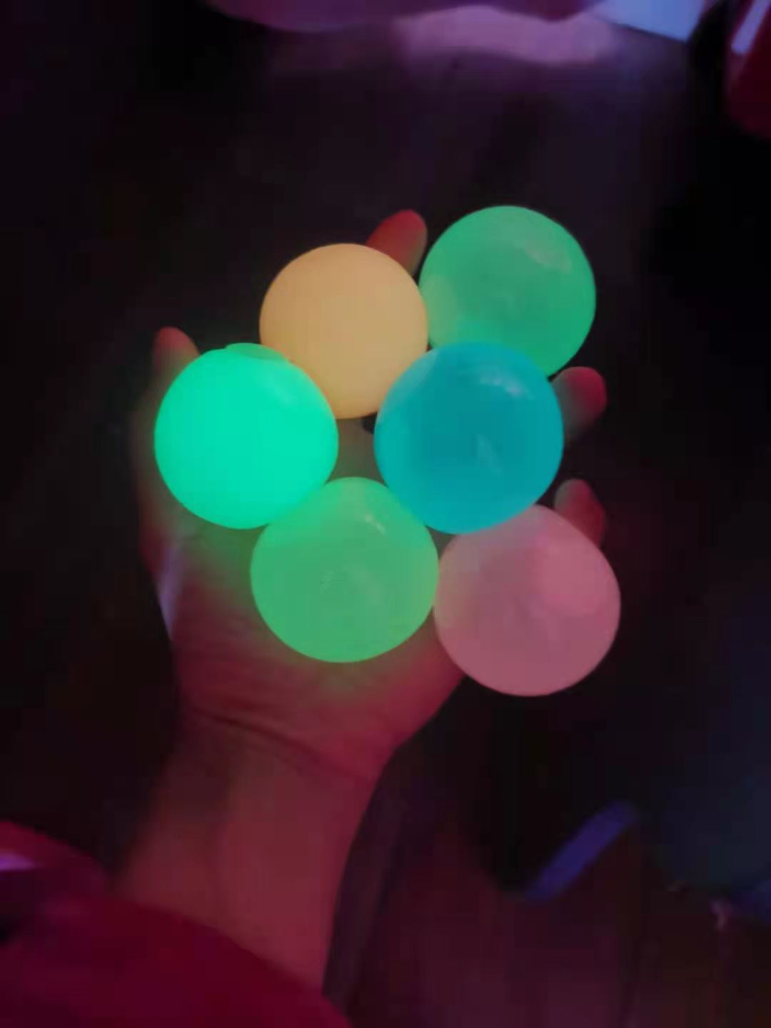 Tiktok Luminous Sticky Ball Sticky Wall Decompression Vent Ball TPR Interactive Ceiling Ball Children Darts Sticky Ball Toys Tiktok Luminous Sticky Ball Sticky Wall Decompression Vent Ball TPR Interactive Ceiling Ball Children Darts Sticky Ball Toys