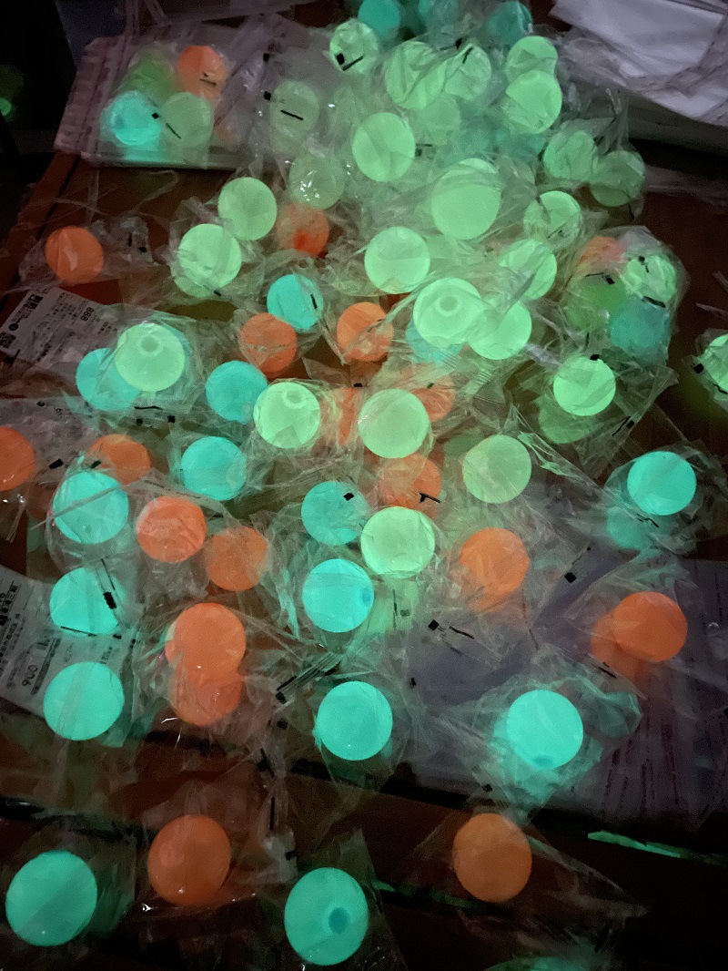 Tiktok Luminous Sticky Ball Sticky Wall Ball Decompression Vent Ball TPR Interactive Ceiling Ball Children Darts Sticky Ball Tiktok Luminous Sticky Ball Sticky Wall Ball Decompression Vent Ball TPR Interactive Ceiling Ball Children Darts Sticky Ball