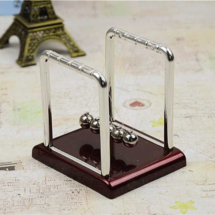 Small Size Newton&#039;s Cradle a Regional Name for Billiards Impact Bead Swing Ball Decompression Bumperball Small Square Force Balance Ball Metal Craft Gift Model
