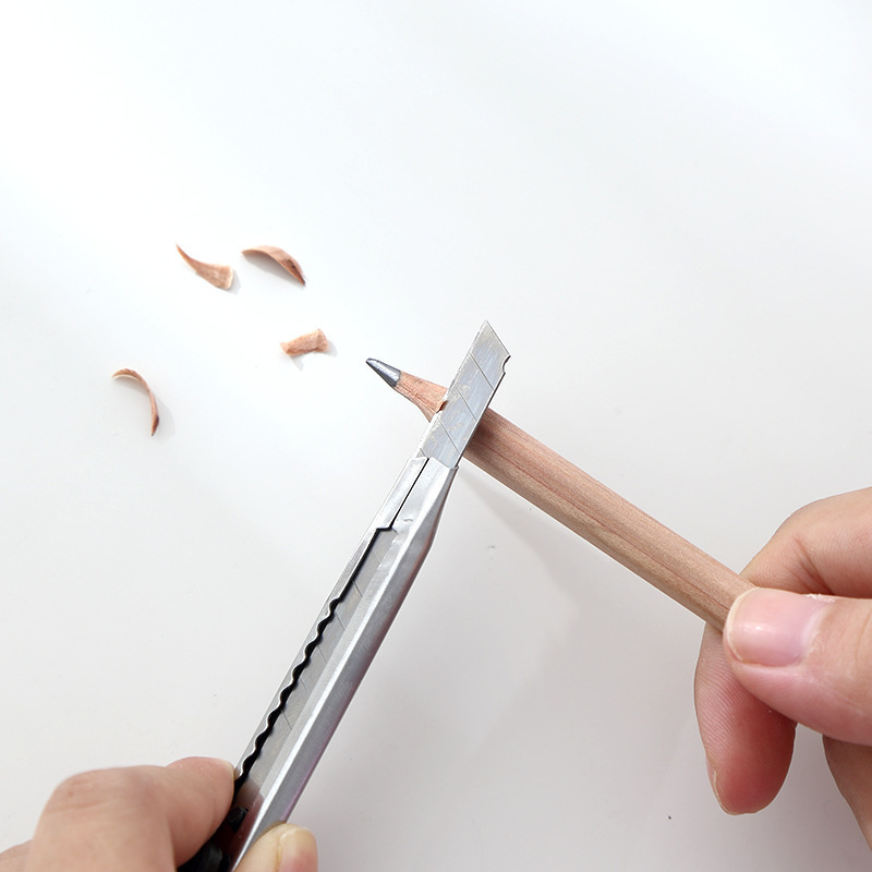 A Small Size Art Knife Paper Cutter Metal Cutting Wallpaper Film Knife Express Knife Tape Carving Blades