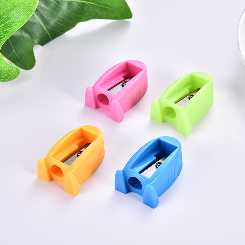 Student moon pencil sharpener Creative simple cartoon series pencil sharpener children manual stationery Student moon pencil sharpener Creative simple cartoon series pencil sharpener children manual stationery