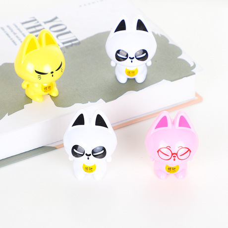 U-chi 111 Cartoon Sharpener Mini Shape Pencil Sharpener Student Stationery pencil Sharpener single-hole Manual